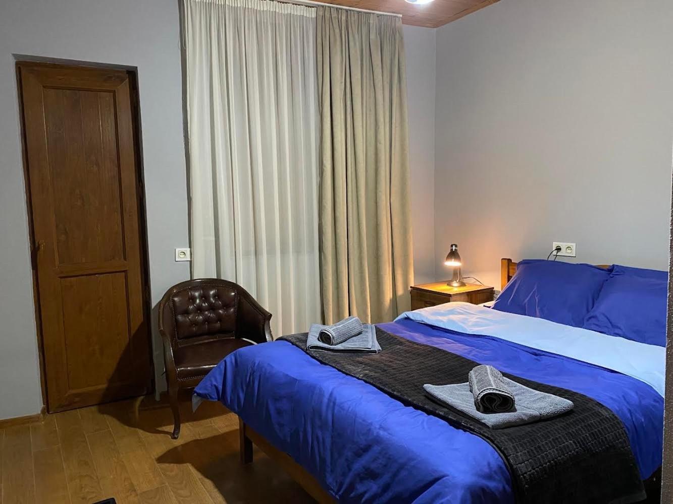 Guest House Nikala 메스티아 외부 사진